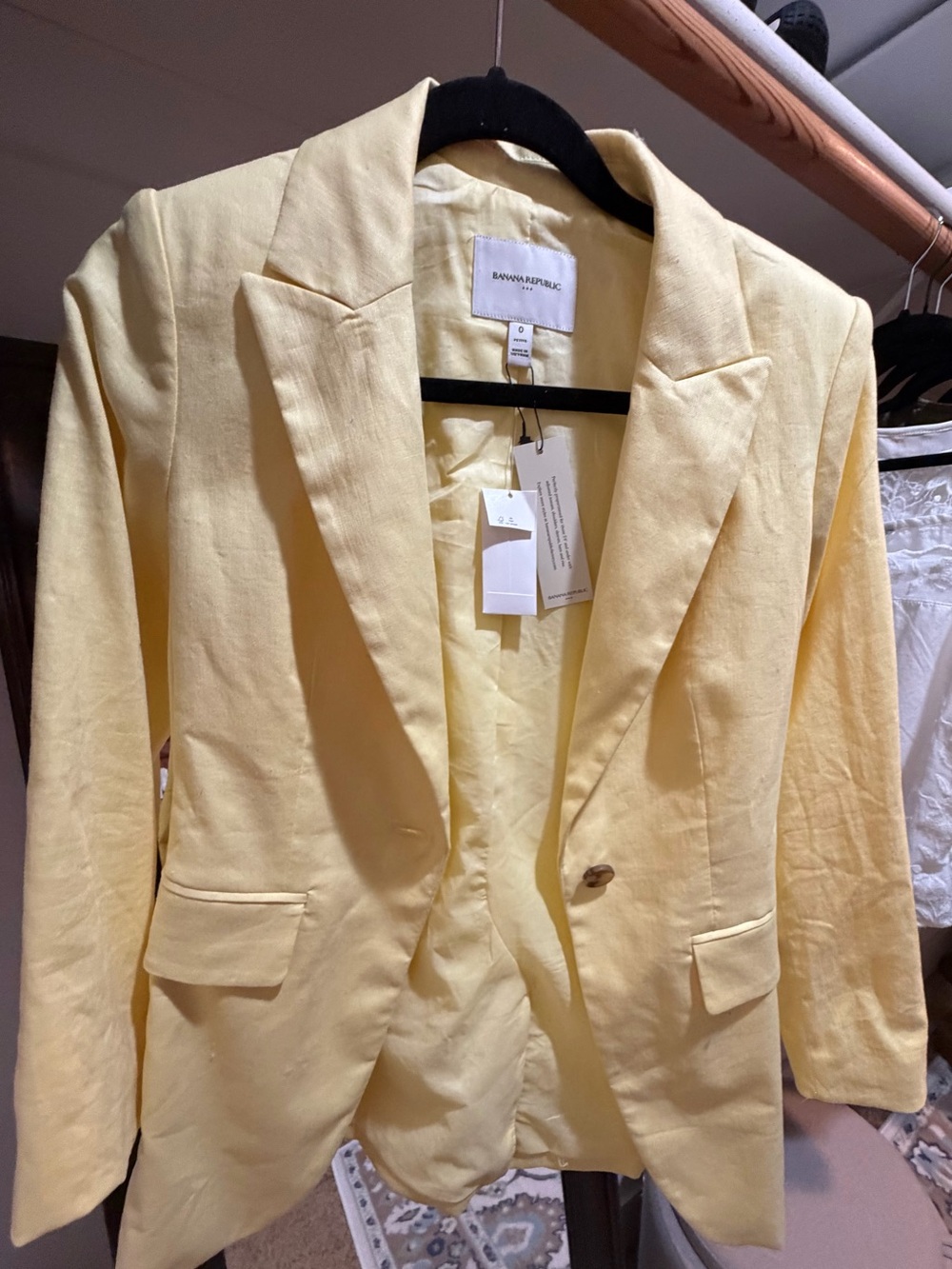 Banana Republic Women's Yellow Linen Blend Blazer
